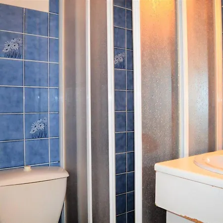 Coin Nuit 4 Pers, Parking, Animaux Admis, Proche - - Fr-1-251-230 *