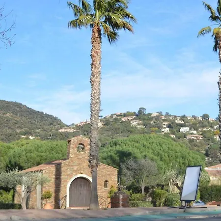 Coin Nuit 4 Pers, Parking, Animaux Admis, Proche - - Fr-1-251-230 Apartmán Le Lavandou