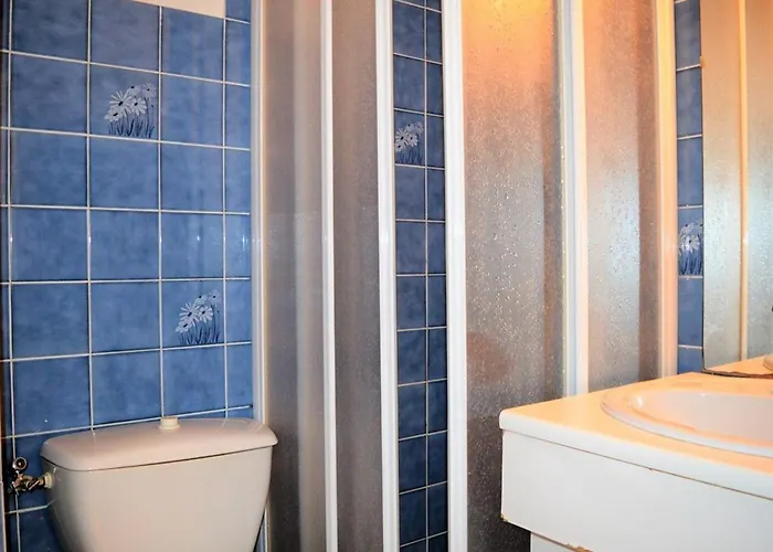 Coin Nuit 4 Pers, Parking, Animaux Admis, Proche - - Fr-1-251-230 *