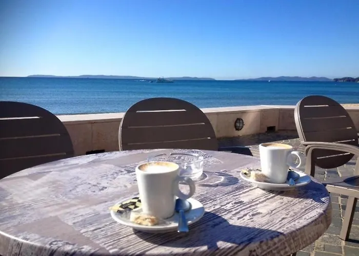 Coin Nuit 4 Pers, Parking, Animaux Admis, Proche - - Fr-1-251-230